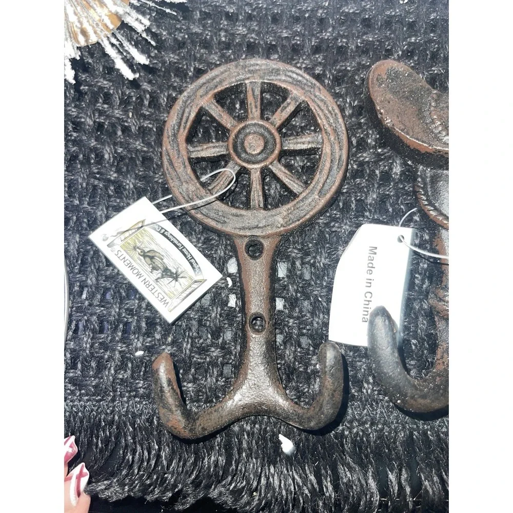 Western Moments Door Knocker & Hanger Set Exclusively by Western‎ products